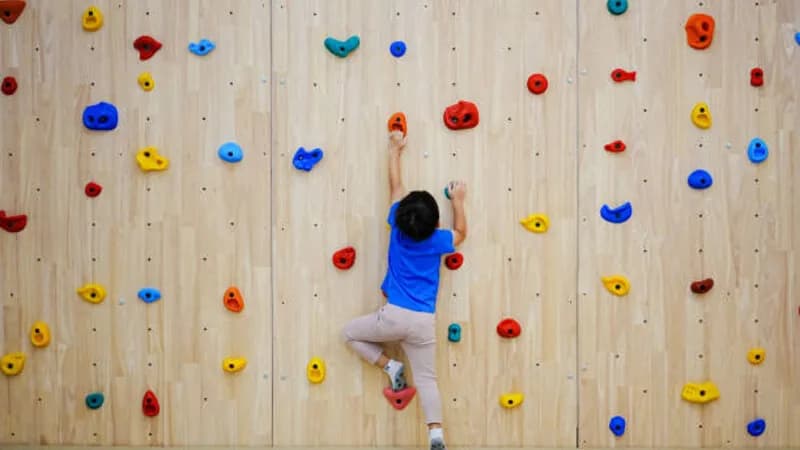Preschool Parented Learn to Skate